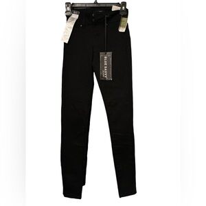 NWT BLUE SAVVY BLACK SKINNY JEANS/JEGGINGS SIZE 00